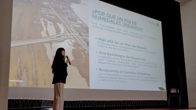PLAN DE GESTIÓN INTEGRAL DE HUMEDALES URBANOS (1) PLAN DE GESTIÓN INTEGRAL DE HUMEDALES URBANOS (1)