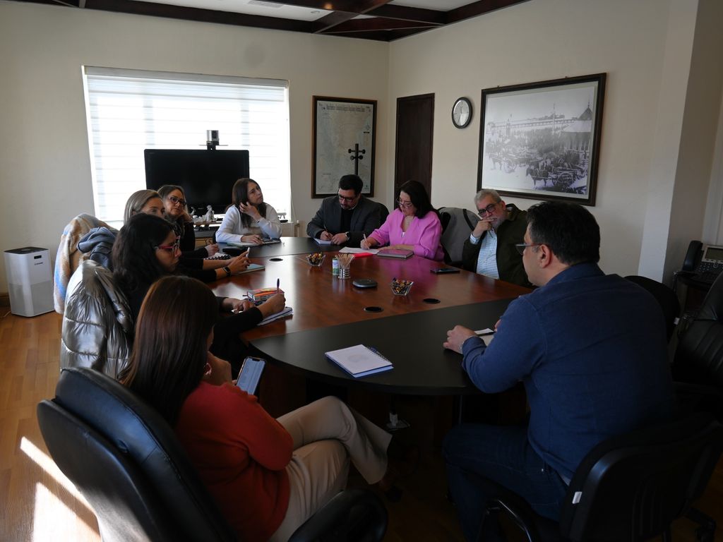 Reunión Temporada Cruceros (2) Reunión Temporada Cruceros (2)