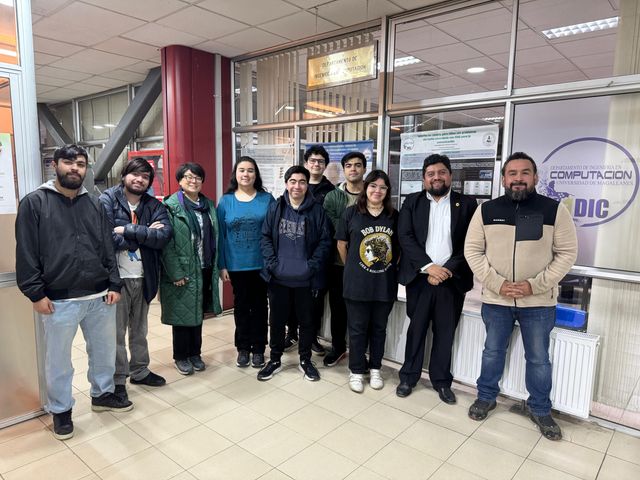 imagen encuentro estudiantes becas mineduc huawei imagen encuentro estudiantes becas mineduc huawei