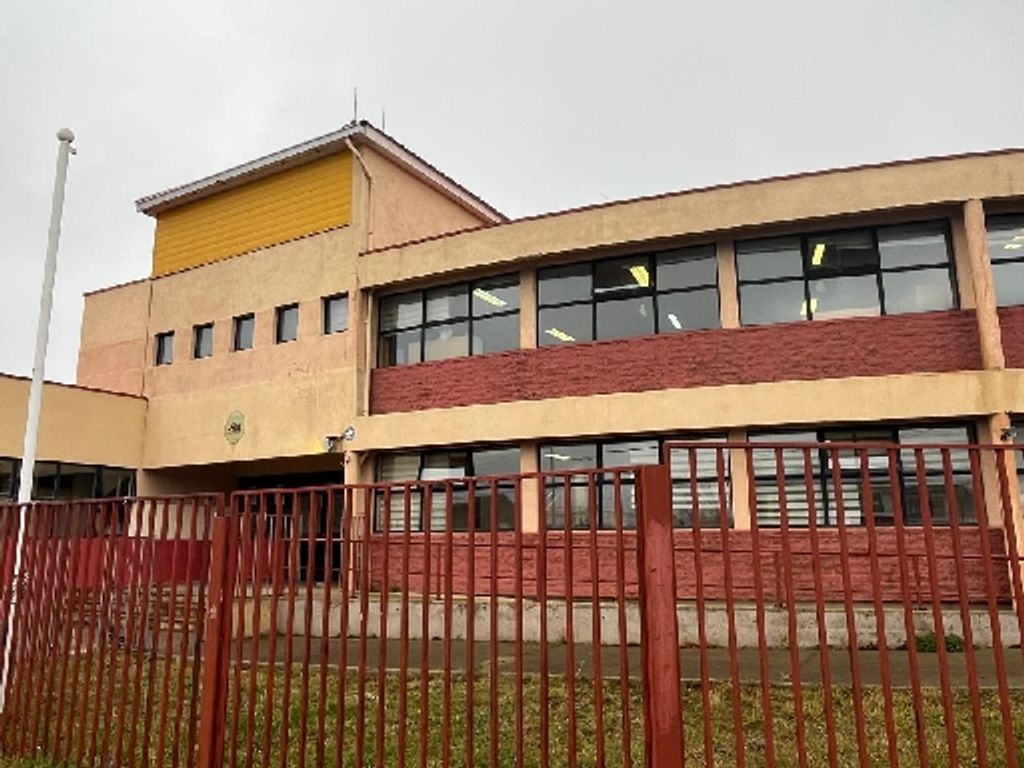 FRONTIS ESCUELA PATAGONIA FRONTIS ESCUELA PATAGONIA