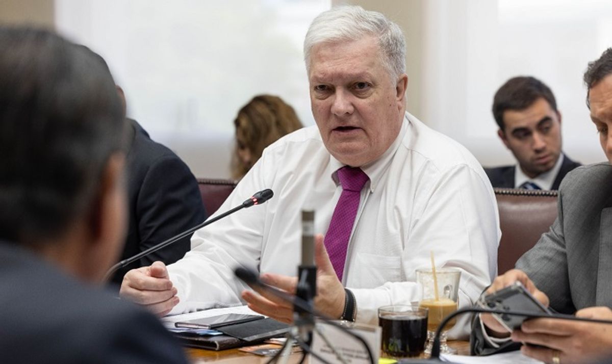 SENADOR KUSANOVIC PROPONE TRANSFORMAR LA FORMACIÓN MÉDICA EN ZONAS EXTREMAS ANTE EL DÉFICIT CRITICO DE PROFESIONALES DE LA SALUD