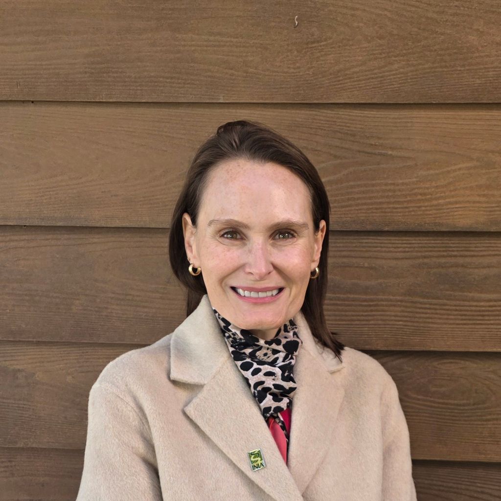 Claudia Mc Leod 2 (1) Claudia Mc Leod 2 (1)