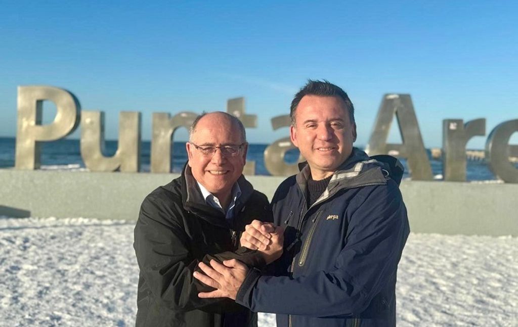 d5b7fef2-2425-4c57-bf62-cdc659bdb609 d5b7fef2-2425-4c57-bf62-cdc659bdb609