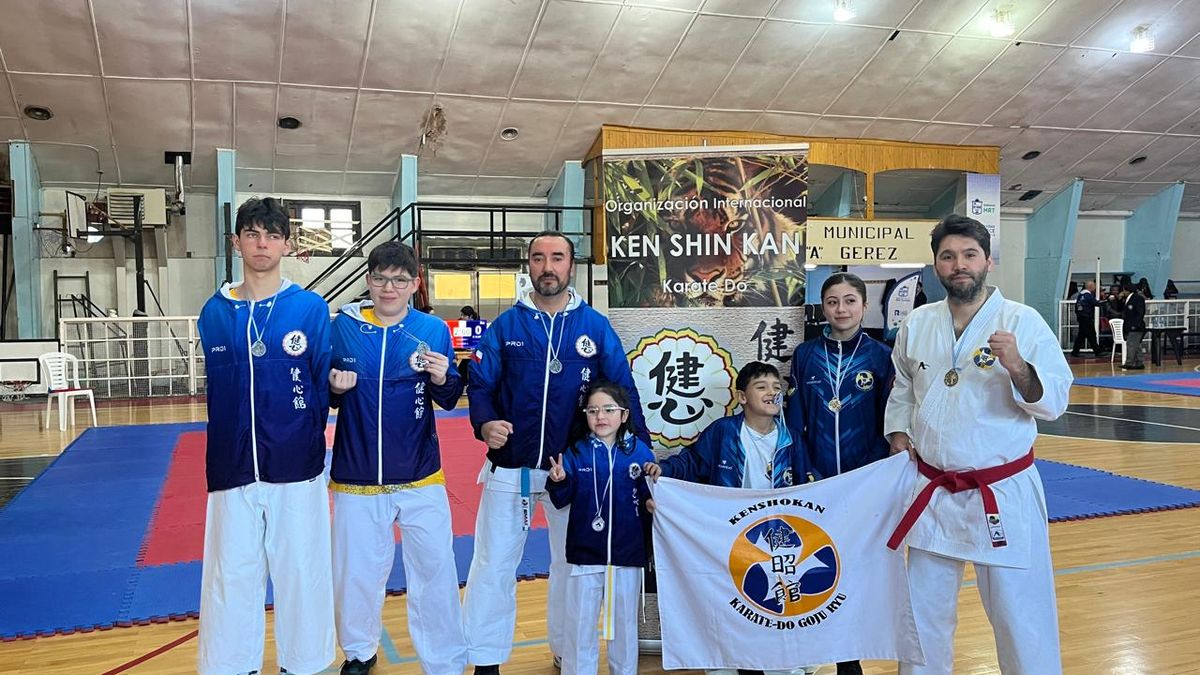 CLUBES DE KARATE DE PUNTA ARENAS DESTACAN EN COPA RÍO TURBIO CON PODIOS EN KATA Y KUMITE
