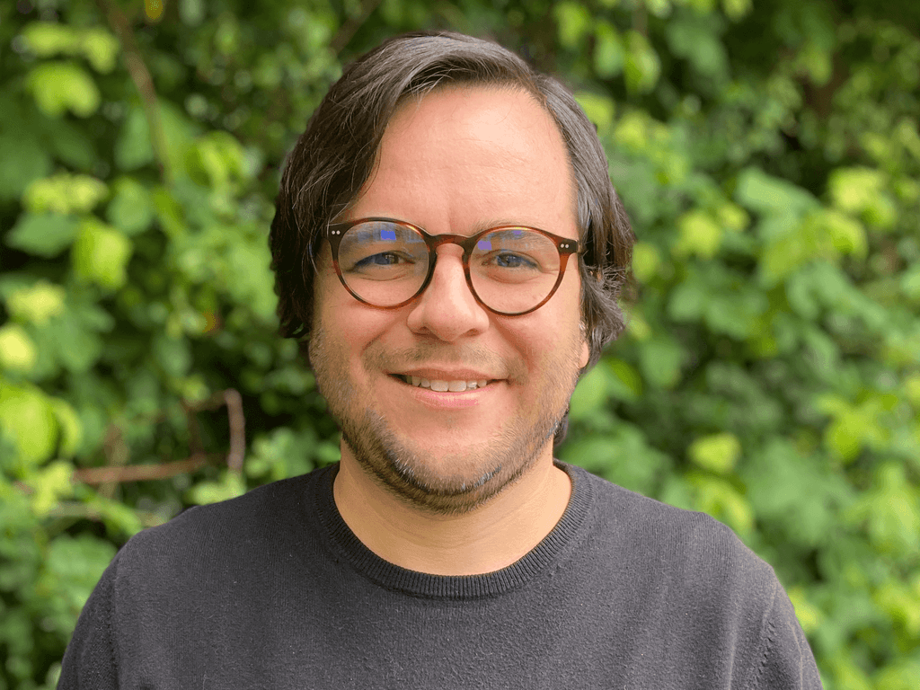 PhD-Carlos-Guajardo (1) PhD-Carlos-Guajardo (1)