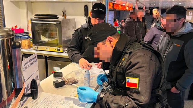 Fiscalización Policia Marítima Bahia Carrera1