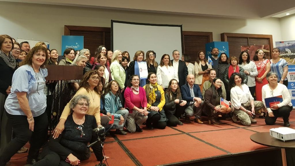 Mujeres fin mundo Mujeres fin mundo
