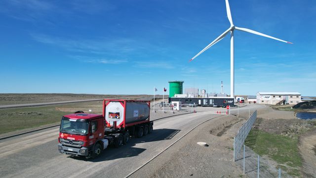 Foto-Acuerdo HIF, Porsche AG y Shell Foto-Acuerdo HIF, Porsche AG y Shell