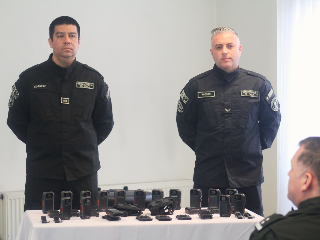ENTREGA CÁMARAS CORPORALES GENDARMERÍA