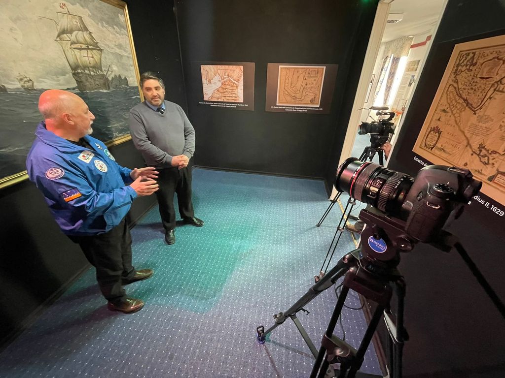 Grabación entrevista Alba Terra en Museo Naval Puq Grabación entrevista Alba Terra en Museo Naval Puq