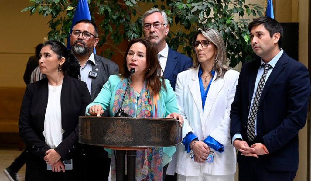 A_UNO_1543593-740x430 A_UNO_1543593-740x430