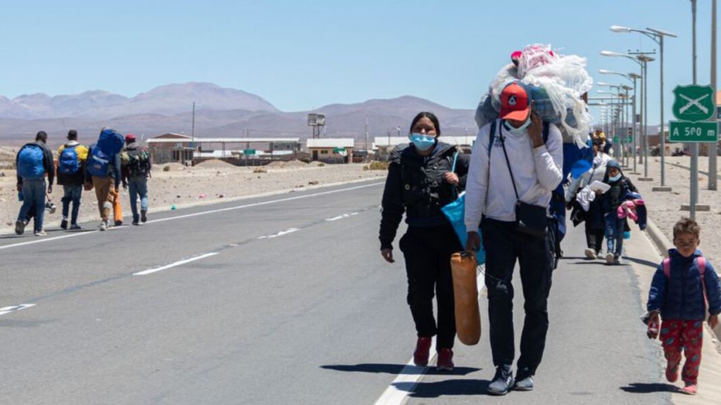 migrantes-chile-bolivia-frontera-1068x601-1 migrantes-chile-bolivia-frontera-1068x601-1