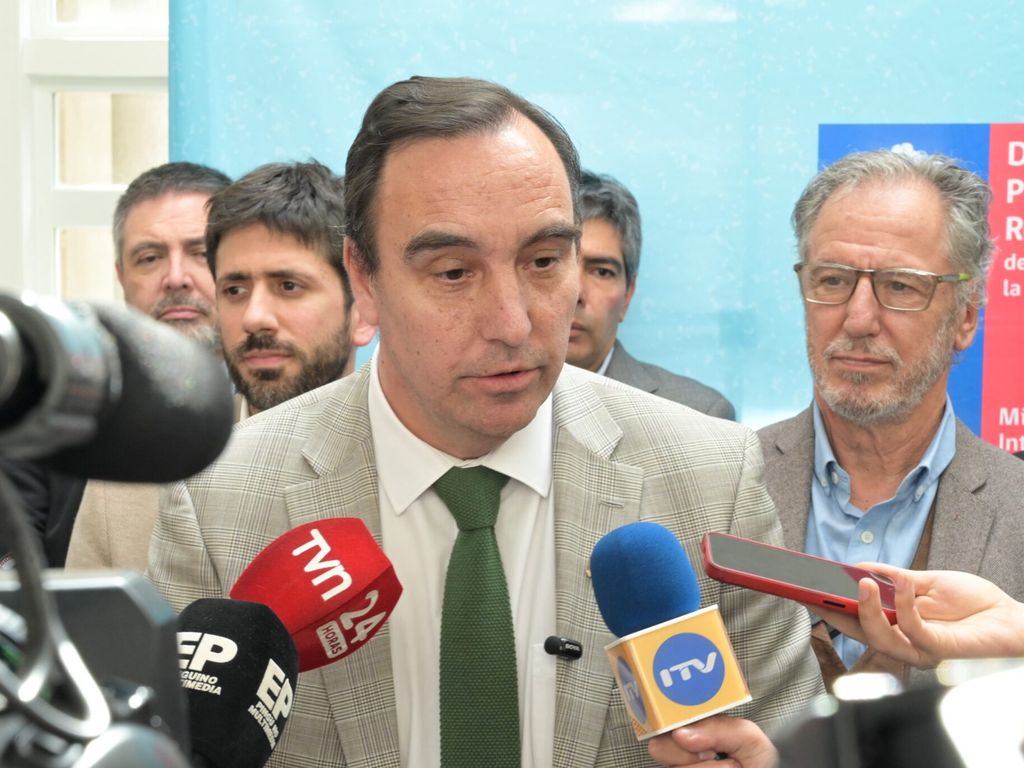 gobernadorfliesh2v gobernadorfliesh2v