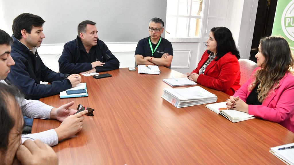 REUNIÓN CON SEREMI DE BIENES NACIONALES REUNIÓN CON SEREMI DE BIENES NACIONALES