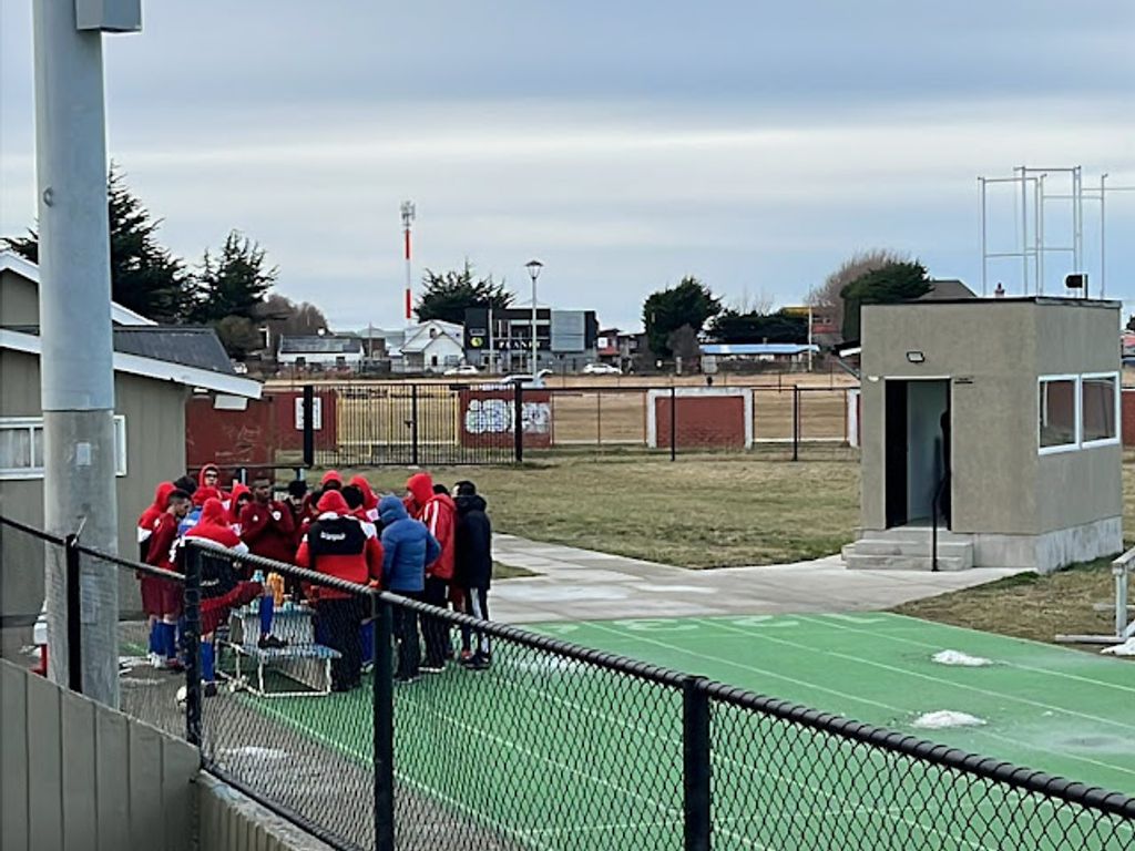 CLUB ESMERALDA DE NATALES PRESENTA RECURSO DE PROTECCIÓN CONTRA ASOCIACIÓN REGIONAL DE FÚTBOL DE MAGALLANES CLUB ESMERALDA DE NATALES PRESENTA RECURSO DE PROTECCIÓN CONTRA ASOCIACIÓN REGIONAL DE FÚTBOL DE MAGALLANES