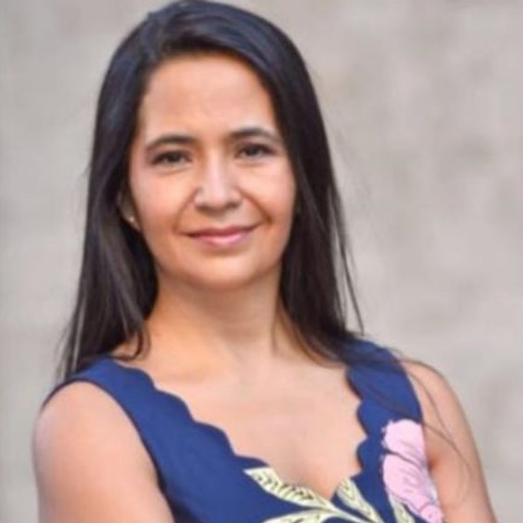 alejandra caqueo alejandra caqueo
