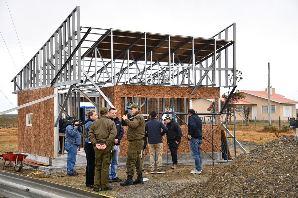 Nuevo puesto de control de Carabineros en Kon Aiken (3) Nuevo puesto de control de Carabineros en Kon Aiken (3)