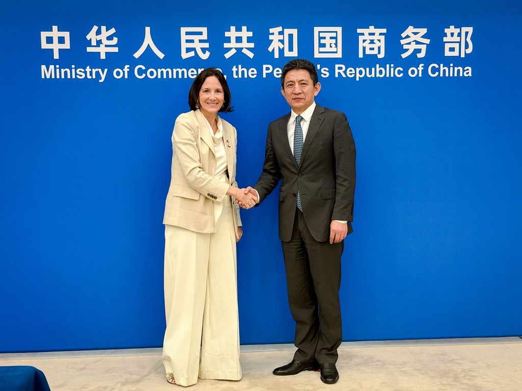 Comisión-Mixta-1-(Viceministro-de-Comercio) Comisión-Mixta-1-(Viceministro-de-Comercio)