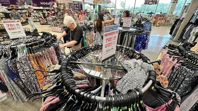 d219003d-8a71-4246-a365-6cecfc6093a2-large-standard-q100