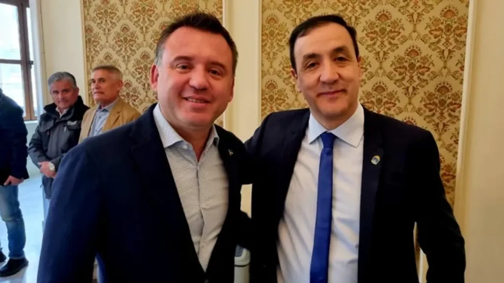 grassoradonich grassoradonich