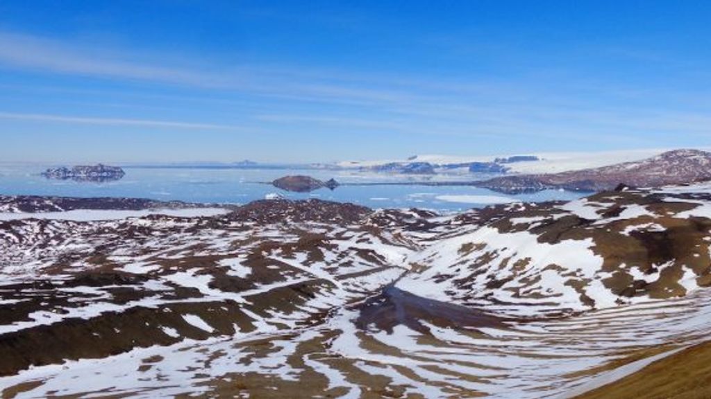 Este_de_la_peninsula_antartica_-700x323 Este_de_la_peninsula_antartica_-700x323