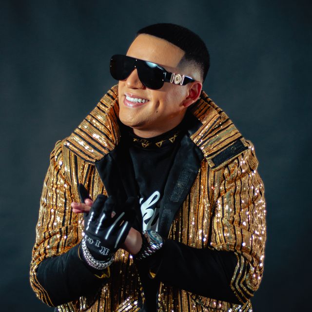 FOTO  2 TRIBUTO DADDY YANKKE