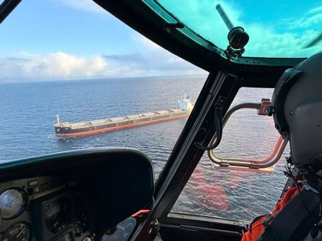 Armada-de-Chile-realiza-aeroevacuacion-medica-de-tripulante-en-el-Estrecho-de-Magallanes-scaled-e1778173469626-600x406