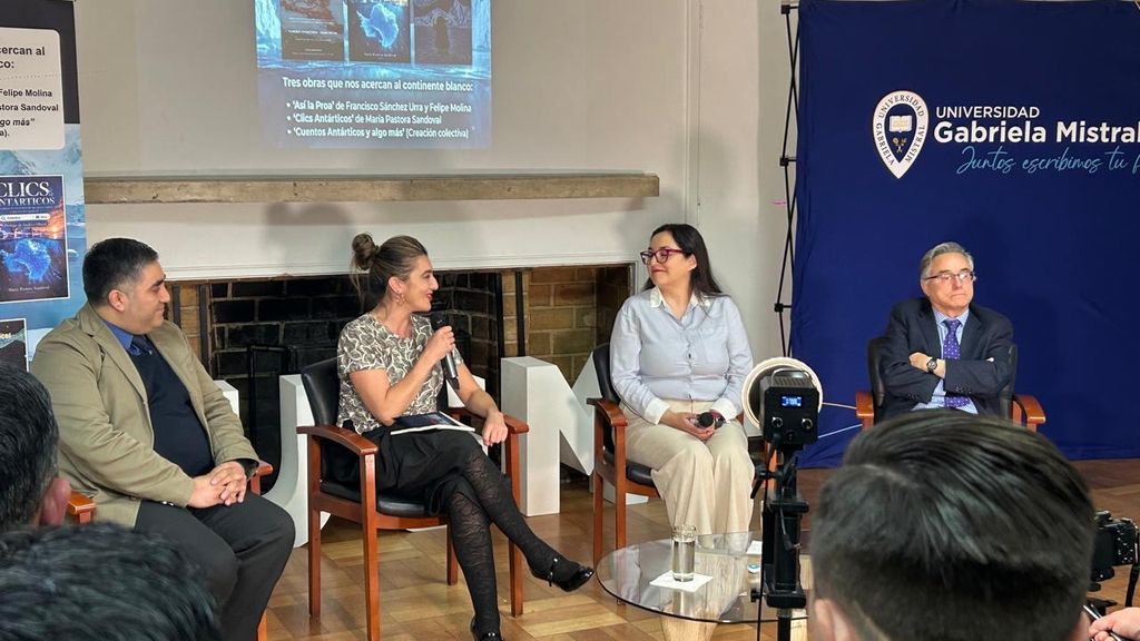 Presentación de tres libros antárticos en Santiago3 Presentación de tres libros antárticos en Santiago3