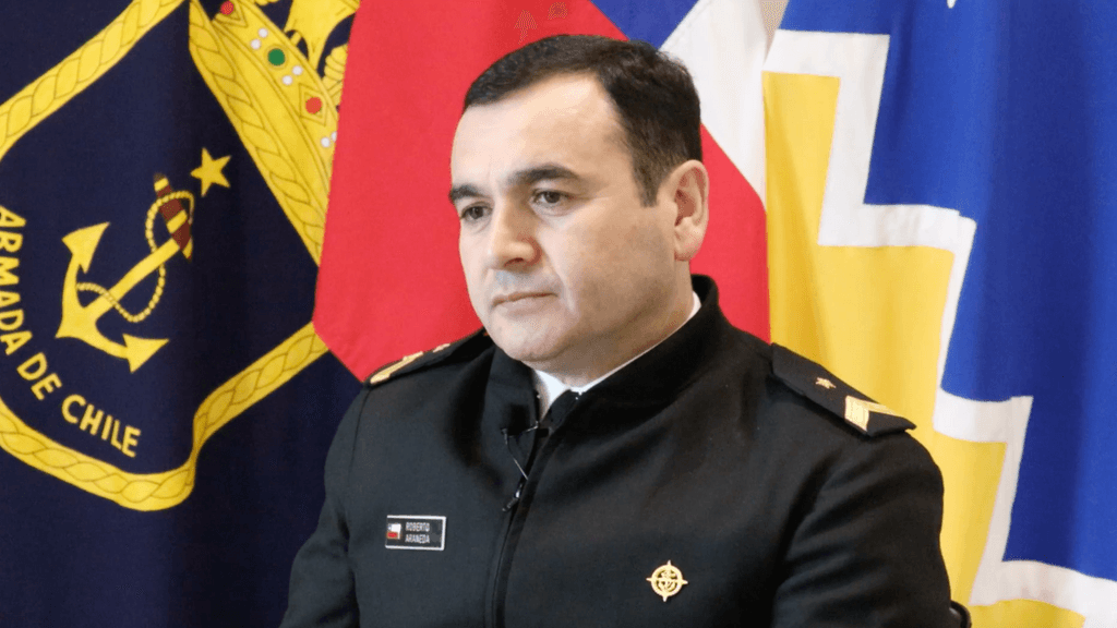 Suboficial Mayor Roberto Araneda, Gobernación Maritima de Punta Arenas Suboficial Mayor Roberto Araneda, Gobernación Maritima de Punta Arenas
