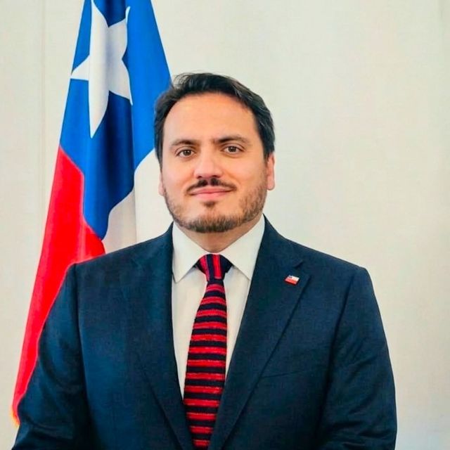 SEREMI CRISTÓBAL FERNÁNDEZ SEREMI CRISTÓBAL FERNÁNDEZ