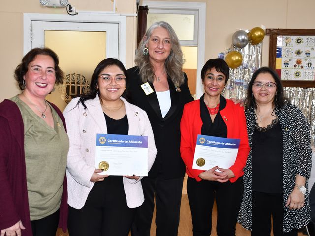 Alicia Cid con nuevas socias Alicia Cid con nuevas socias