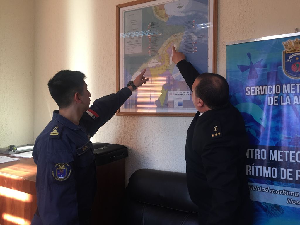 El trabajo de estos servidores navales involucran tareas desde el Sur del Golfo de Penas al Territorio Chileno Antártico El trabajo de estos servidores navales involucran tareas desde el Sur del Golfo de Penas al Territorio Chileno Antártico