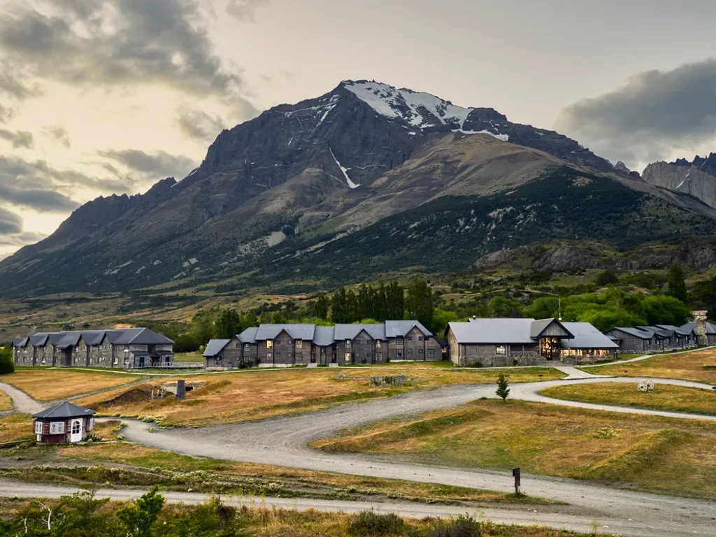 HOTEL FACHADA _OK (3) HOTEL FACHADA _OK (3)