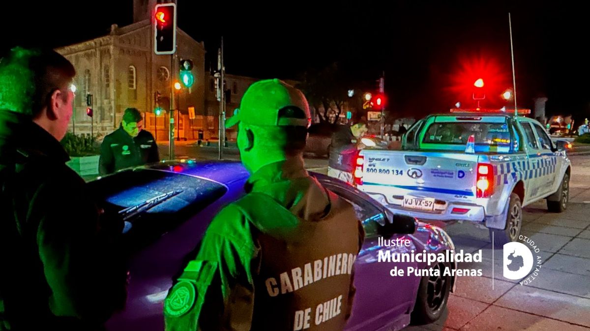 DESPLIEGUE NOCTURNO EN PUNTA ARENAS DEJA DOS DETENIDOS POR PORTE DE ARMA BLANCA