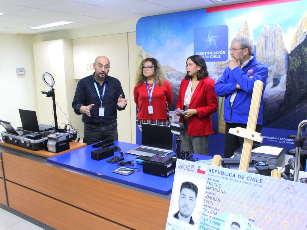 MALETA NUEVO SISTEMA DE IDENTIFICACIÓN MALETA NUEVO SISTEMA DE IDENTIFICACIÓN