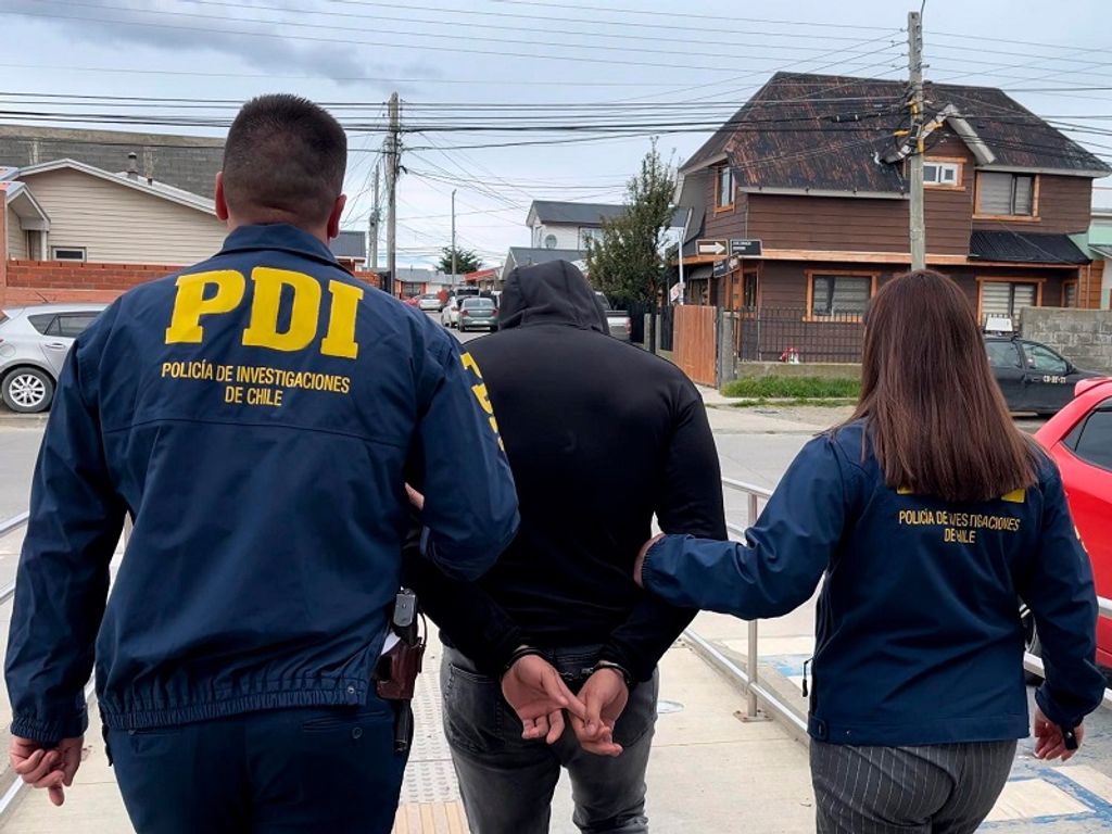 fda5b7cb-27cc-441e-beae-4dea7100d0c6 fda5b7cb-27cc-441e-beae-4dea7100d0c6