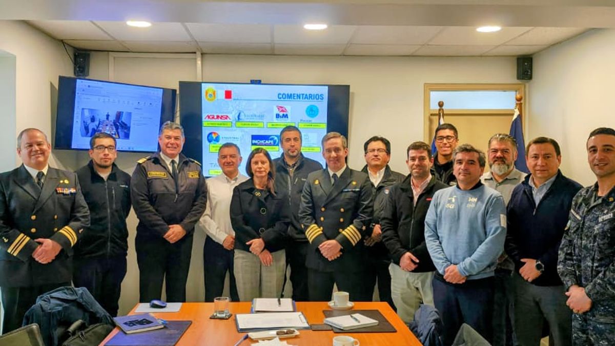 AUTORIDADES MARÍTIMAS Y ACTORES PORTUARIOS ANALIZARON BALANCE DE LA TEMPORADA DE CRUCEROS 2025/2026 EN PUNTA ARENAS