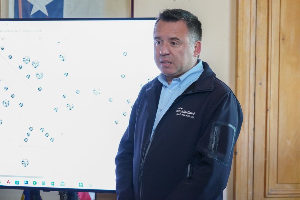 Mejoramiento de empedrado de Plaza de Armas (2) Mejoramiento de empedrado de Plaza de Armas (2)