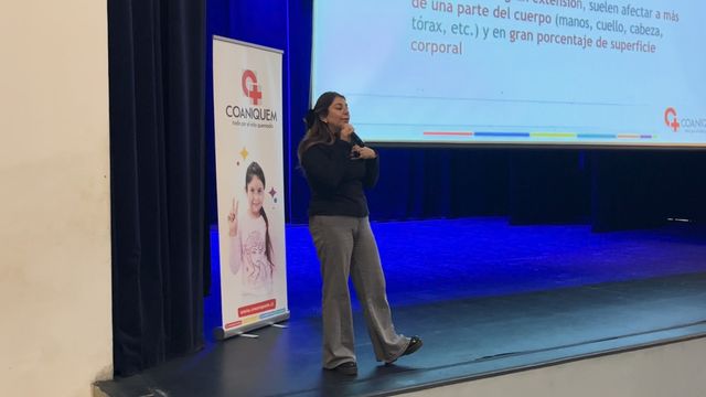 CHARLA COANIQUEM (1) CHARLA COANIQUEM (1)