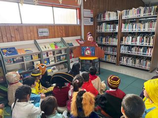 Visita + kamishibai Escuela Especial Visita + kamishibai Escuela Especial