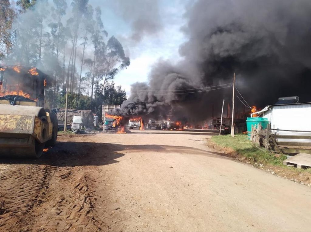 a066bb1e-4825-4654-86a8-e721b8b384ab a066bb1e-4825-4654-86a8-e721b8b384ab