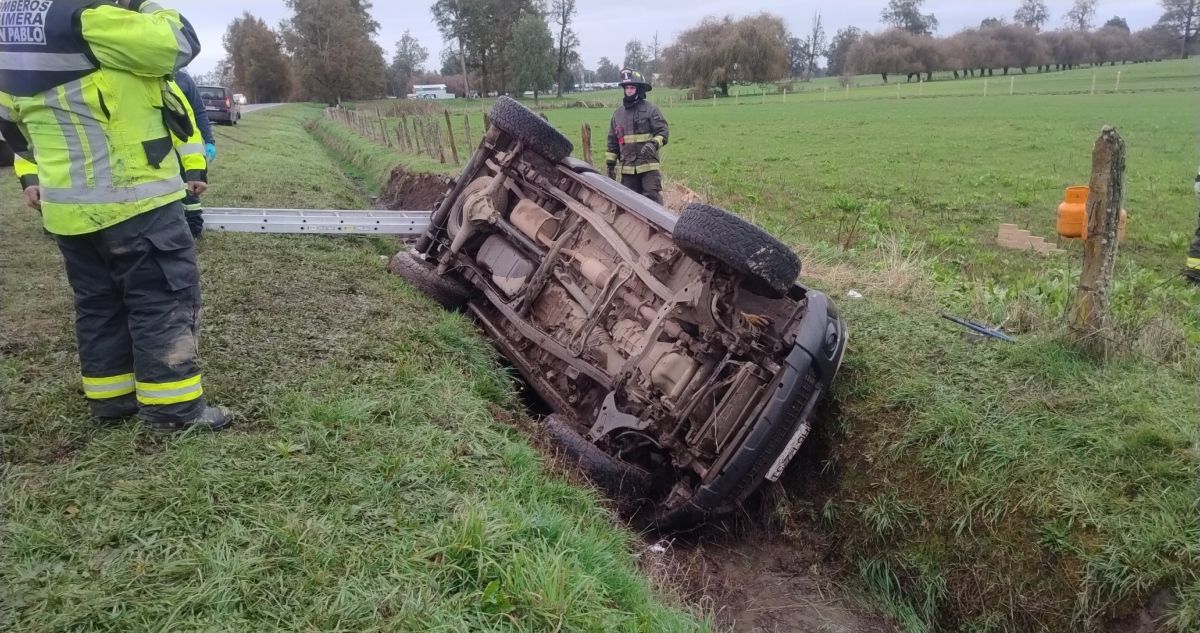 Conductor muere tras volcamiento de vehículo en sector Trafún en San ...