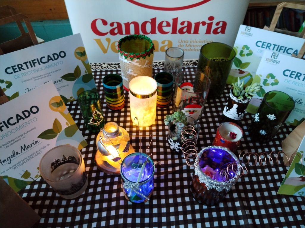 Taller-de-reutilizacion-de-vidrio-Minera-Candelaria-Tierra-Amarilla-02