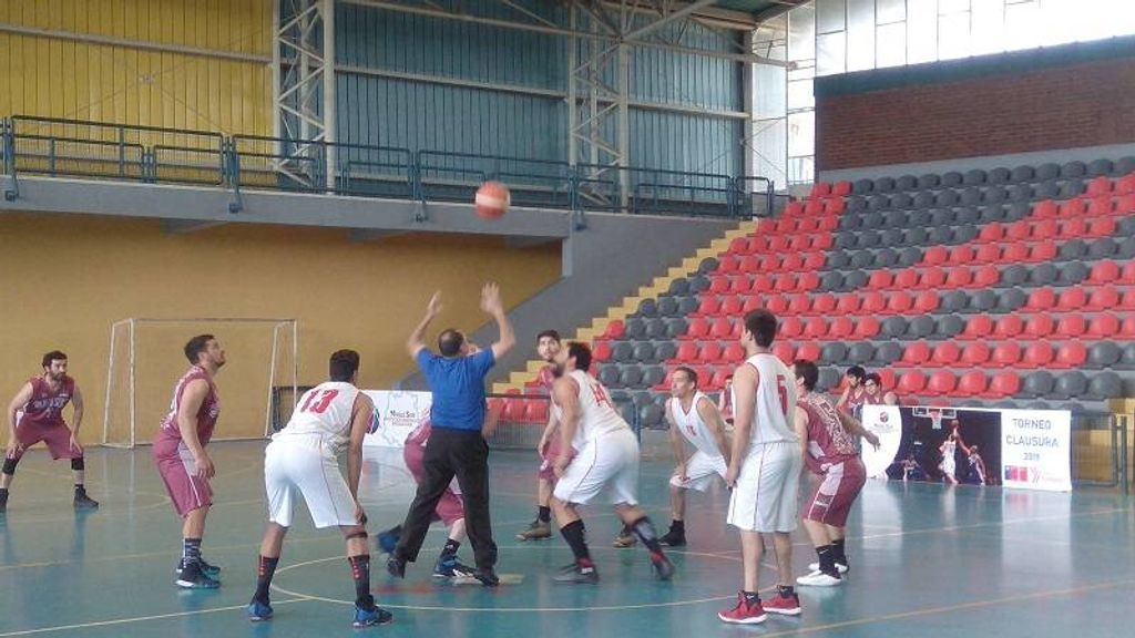 Foto basquetbol Linares
