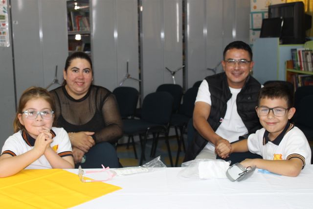 entrega lentes JUNAEB (1)