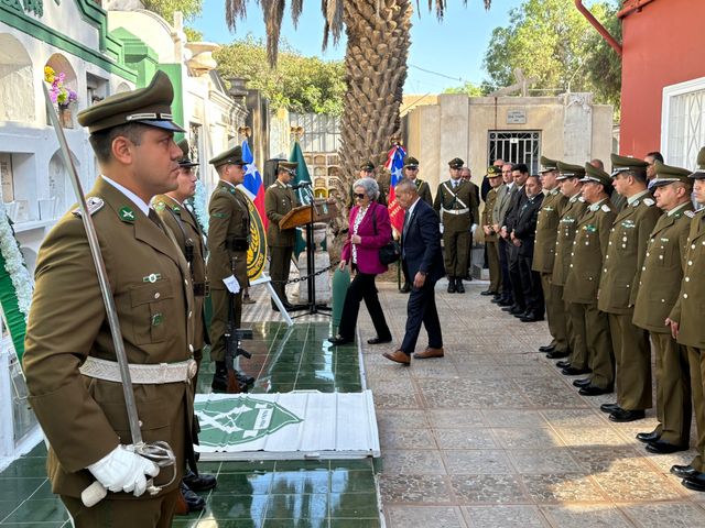 carabineros  homenaje