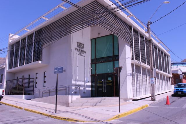 IMG_4674 (1) IMG_4674 (1)