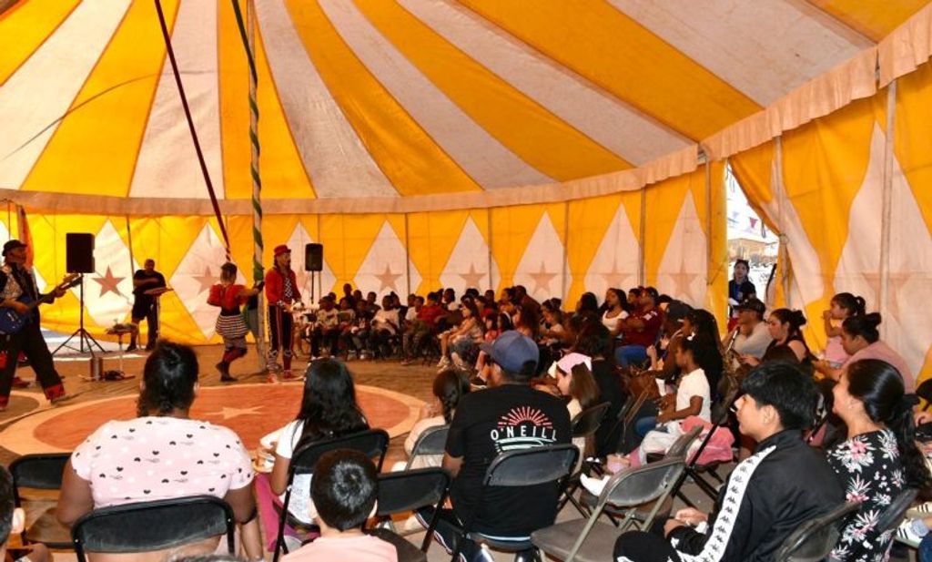 circo-en-el-campamento-780x470-1 circo-en-el-campamento-780x470-1