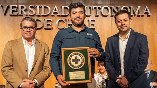 f6de30e1-654b-4a8f-a0b0-74082bb46df2-medium-standard-q100