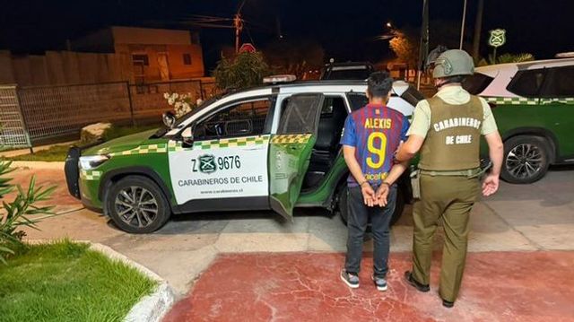 cd7d2c30-1334-402d-8401-ae5e85e14cc1-medium-standard-q100